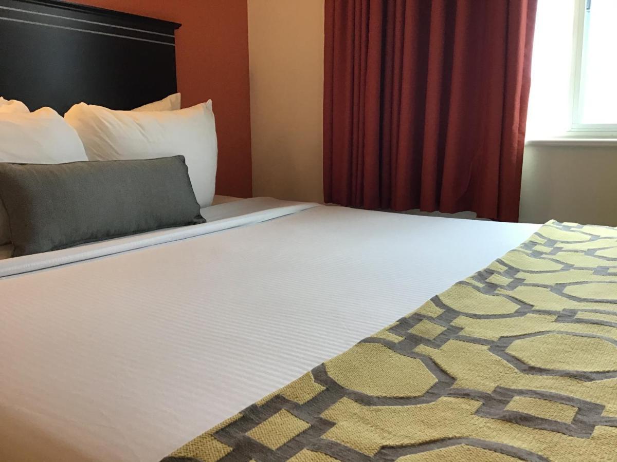 Hotel Baymont By Wyndham 2*
